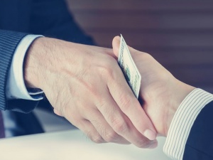 Que la protección de datos no sea obstáculo para la lucha contra la corrupción